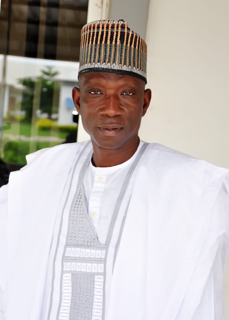 Governo Rector IVTEC Rector, Engr Salihu Celebrates Governor Abdulrazaq @65 ...